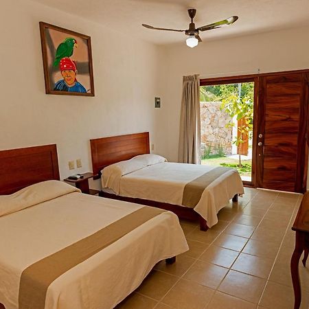 Hotel Casa Victoria Zihuatanejo Dış mekan fotoğraf