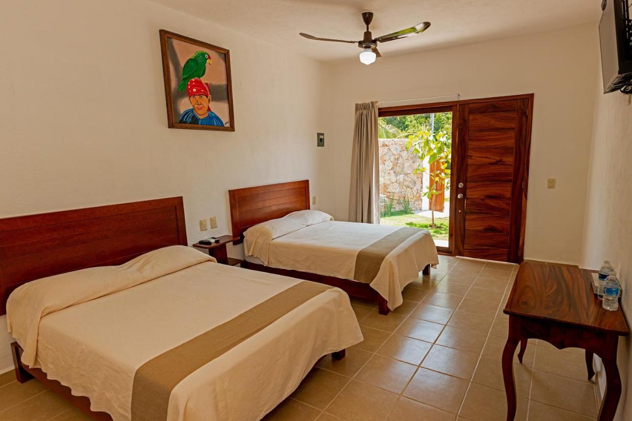 Hotel Casa Victoria Zihuatanejo Dış mekan fotoğraf